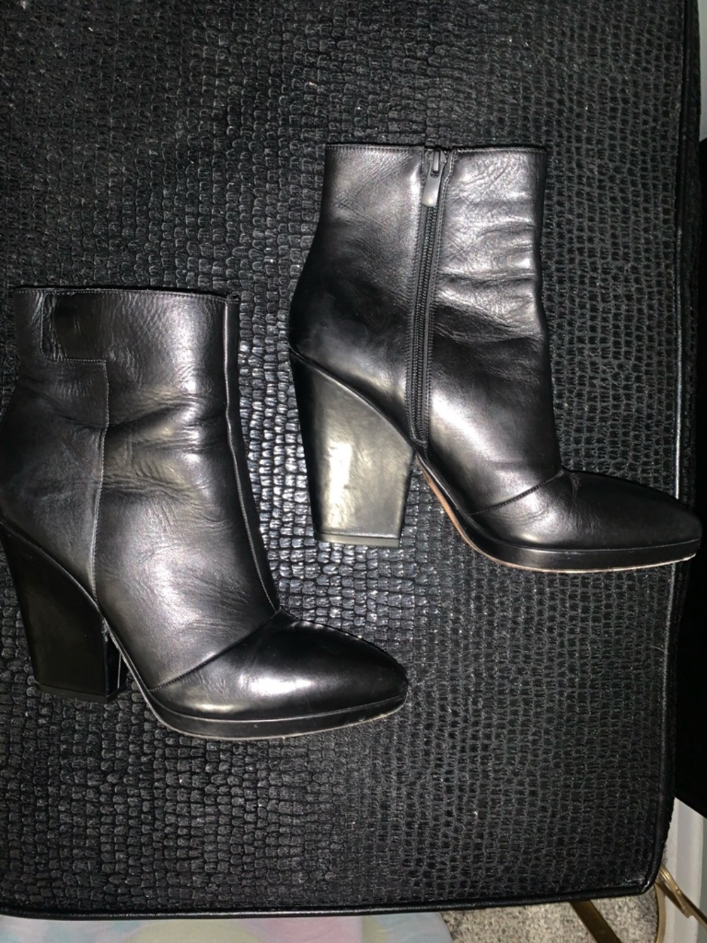 Vince Leather Women’s Ankle Boots